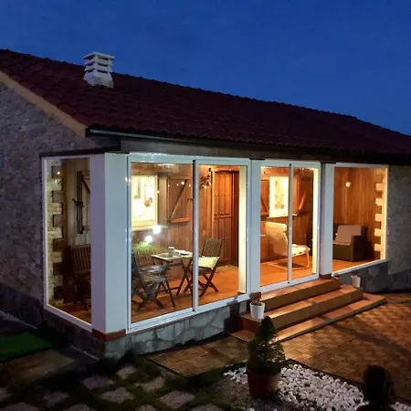 Camelia Casina Rural *